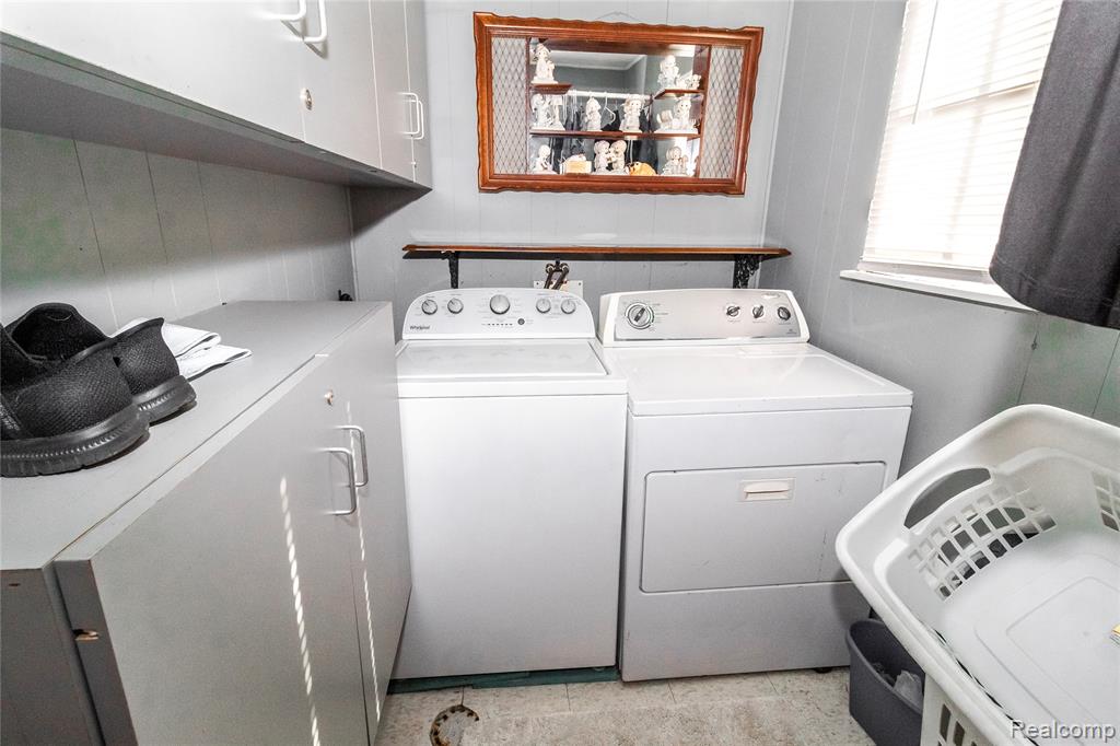 825 N Main Street, Lapeer, MI 48446 — Photo 31