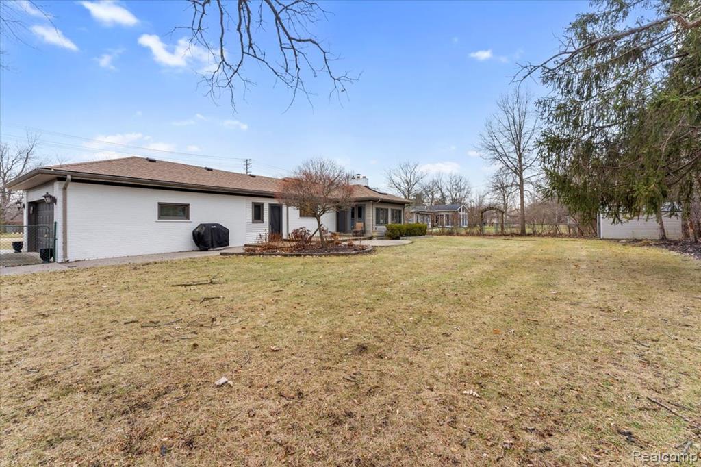 21524 THOROFARE Road, Grosse Ile, MI 48138 — Photo 24