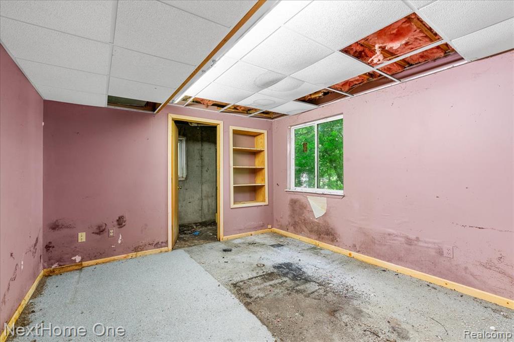 7469 LONGWORTH Drive, Brighton, MI 48116 — Photo 16