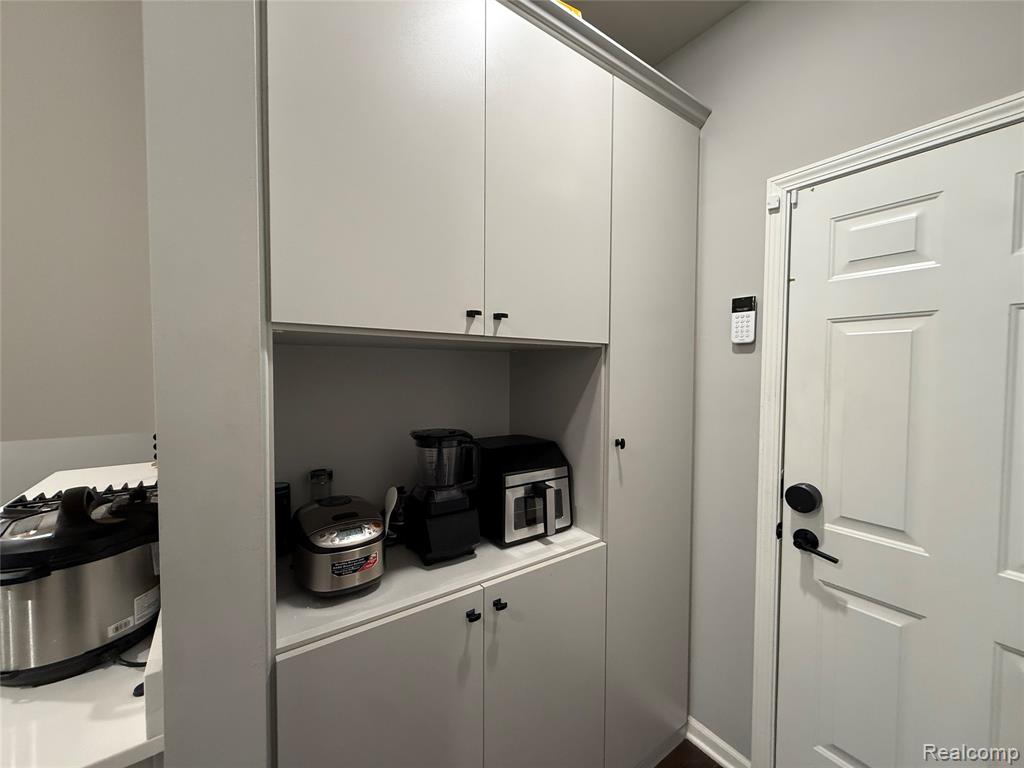 4811 Broomfield Way, Lake Orion, MI — Photo 27