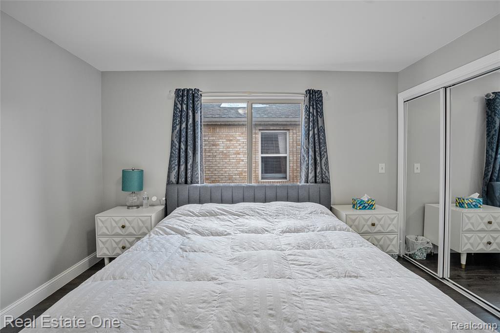 6067 N Vernon Street, Dearborn Heights, MI 48127 — Photo 33