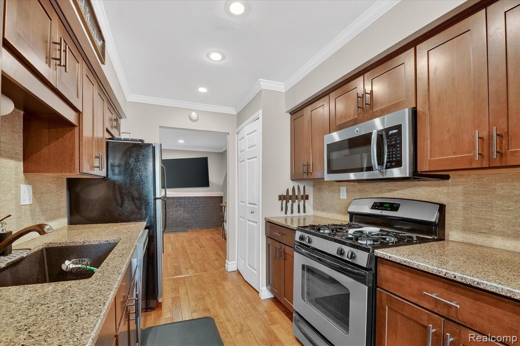 1900 Wickham Street, Royal Oak, MI 48073 — Photo 12