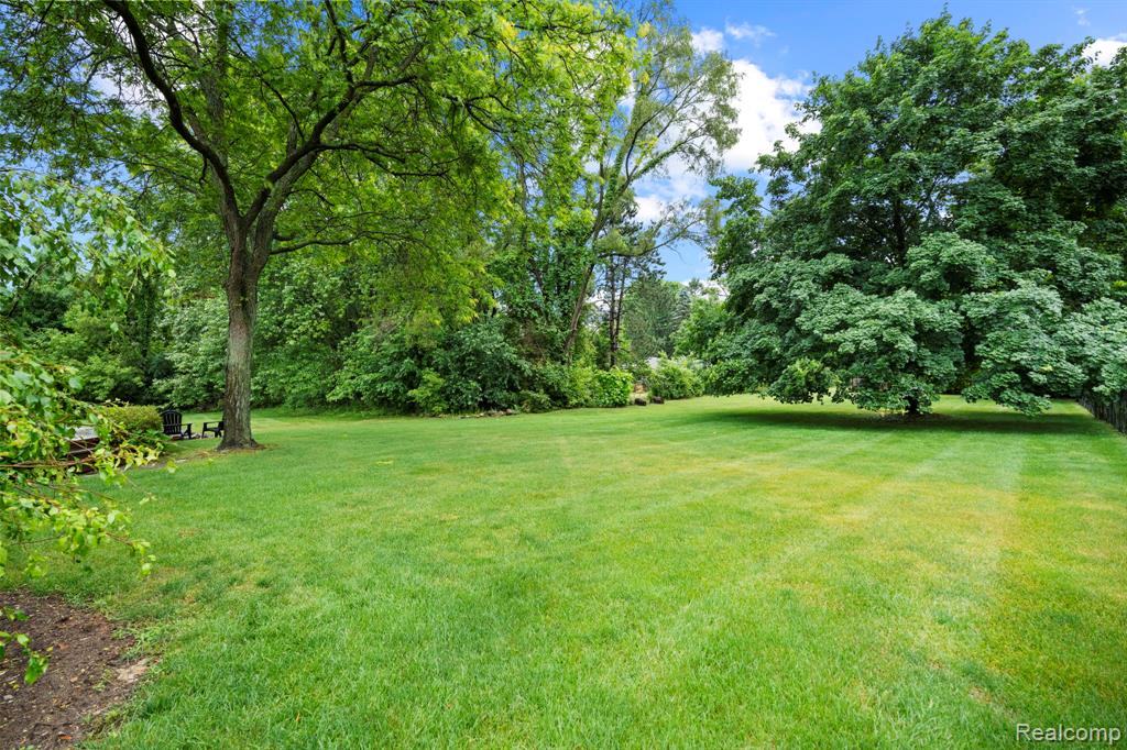 4386 Kelly Circle Drive, Commerce Twp, MI 48390 — Photo 42