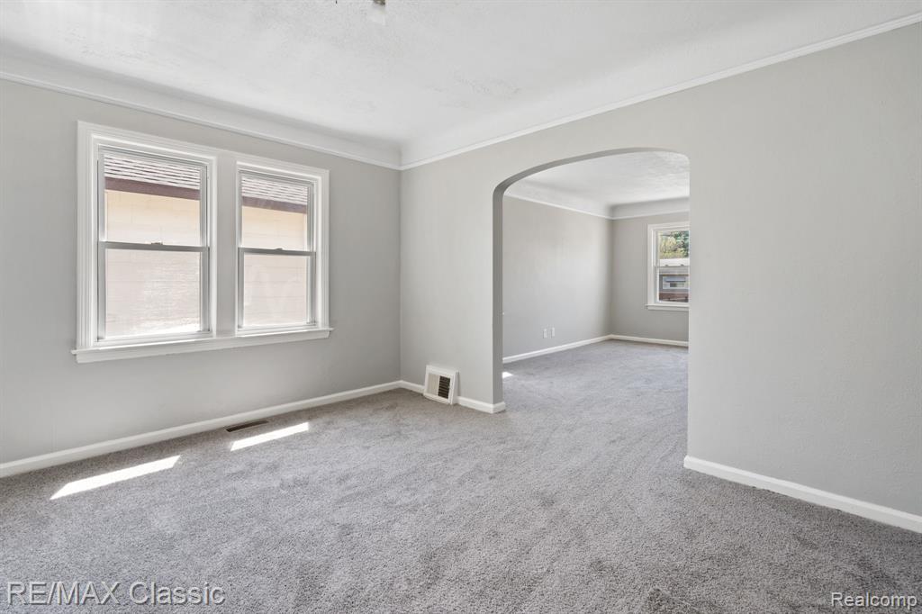 4835 WOODWARD Street, Wayne, MI 48184 — Photo 11