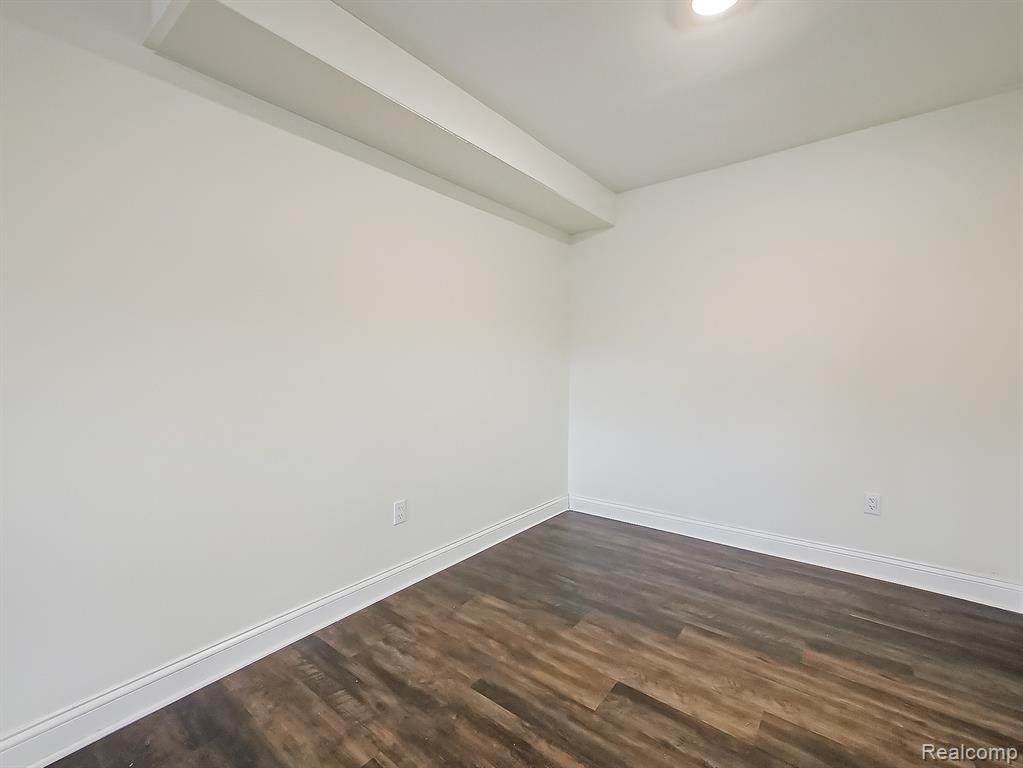 4905 Crooks A2 Road, Royal Oak, MI 48073 — Photo 12