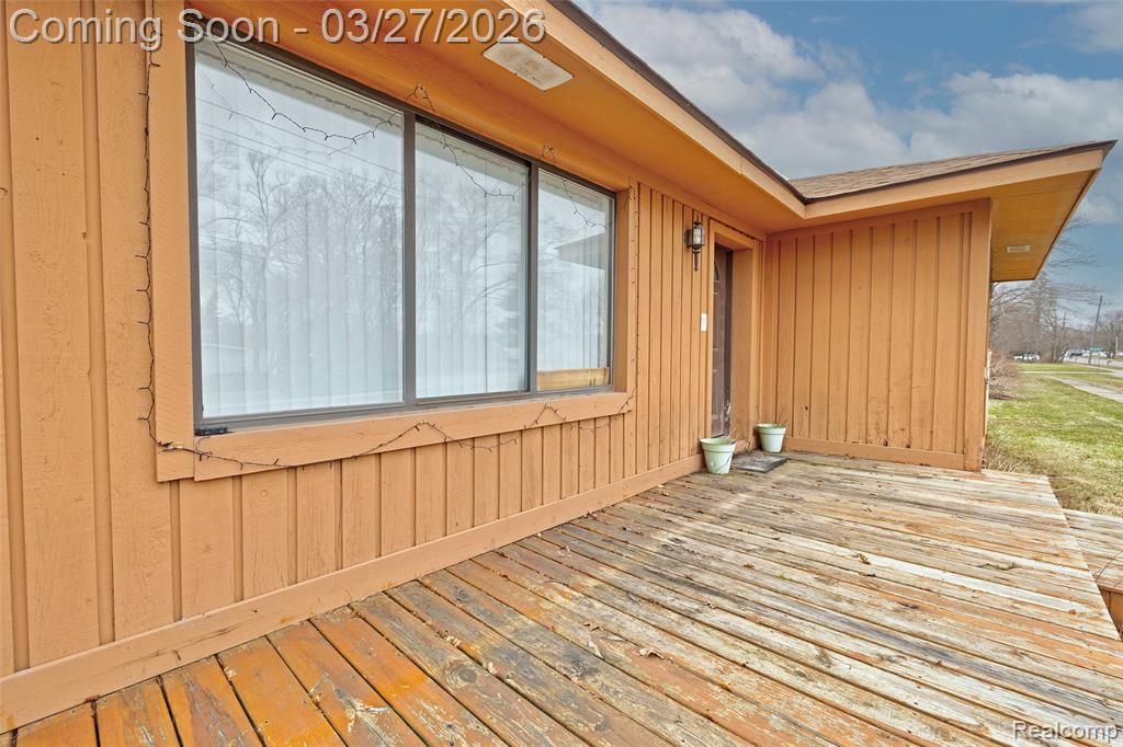 4009 Airport Road, Waterford, MI 48329 — Photo 36