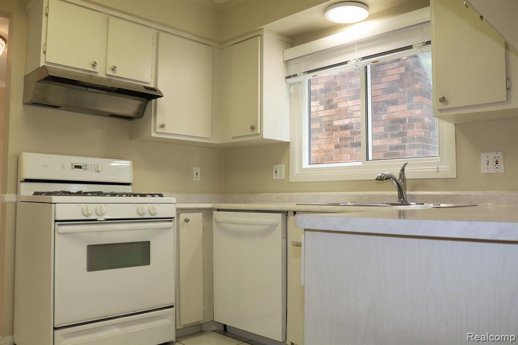 4085 JUSTIN, Bloomfield Hills, MI 48302 — Photo 11