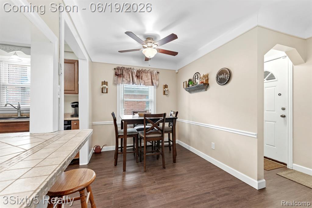 7646 Robinson Avenue, Allen Park, MI 48101 — Photo 7