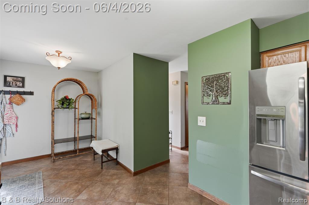 8820 Almont Road, Almont, MI 48003 — Photo 12