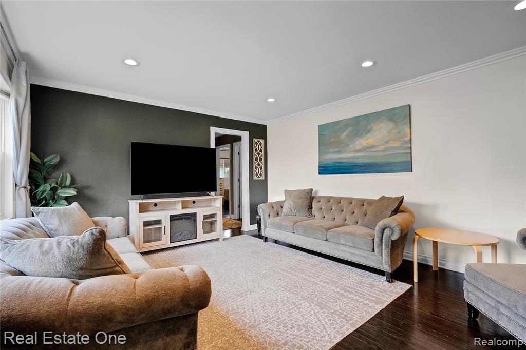33395 Florence Street, Garden City, MI — Photo 4