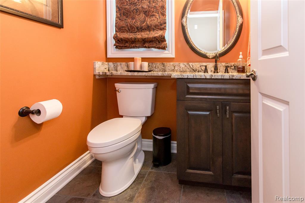 3166 W Beach Lake Drive, Milford, MI, 48380