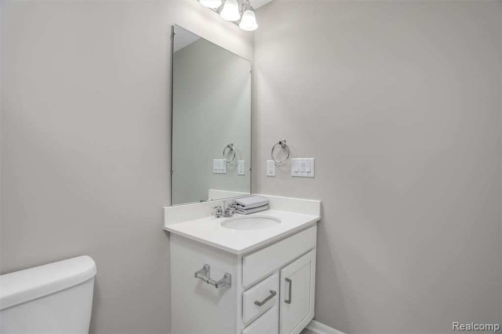 43173 Atwood Ave, Novi, MI — Photo 9