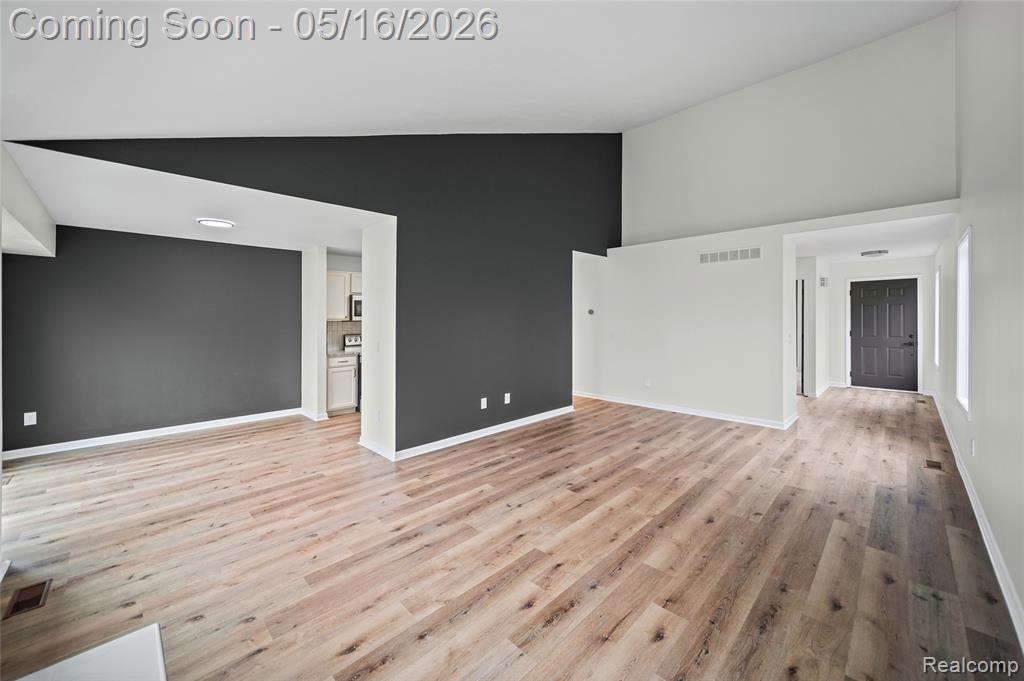6397 Club Court W, Grand Blanc, MI 48439 — Photo 20