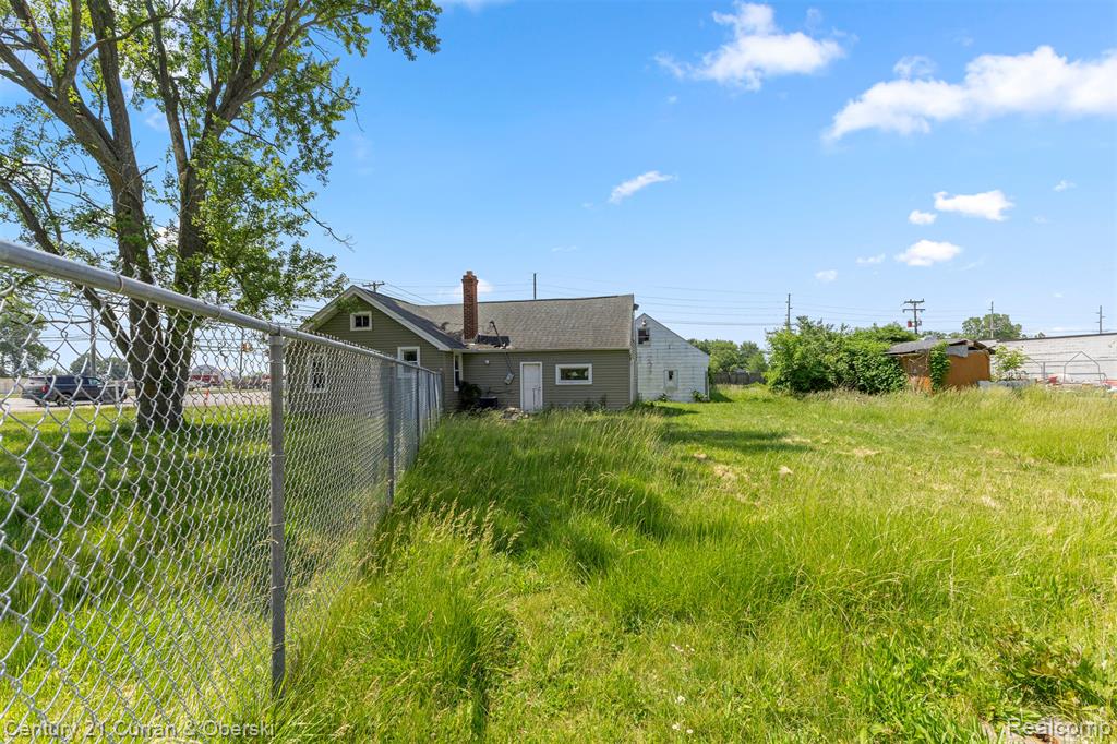 13011 TELEGRAPH Road, Flat Rock, MI 48134 — Photo 28
