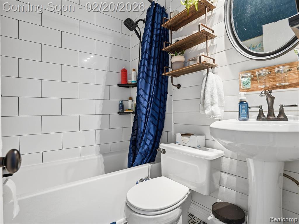4033 Ellwood Avenue, Berkley, MI 48072 — Photo 10