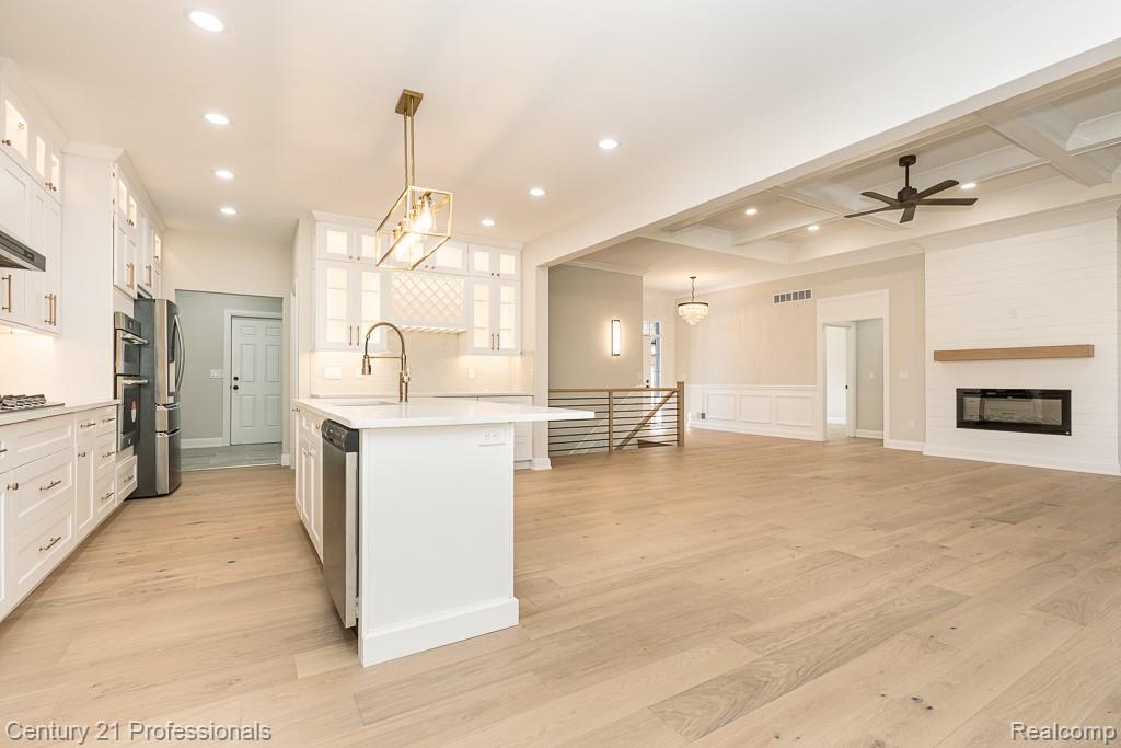 53242 Eastbourne Drive, Shelby Twp, MI 48316 — Photo 26