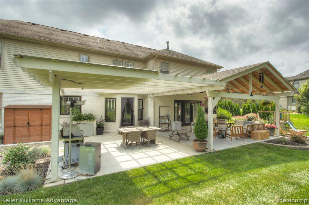 47694 EDINBURGH Drive, Plymouth, MI 48170 — Photo 81