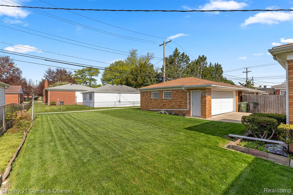 8262 Vine Avenue, Allen Park, MI 48101 — Photo 50