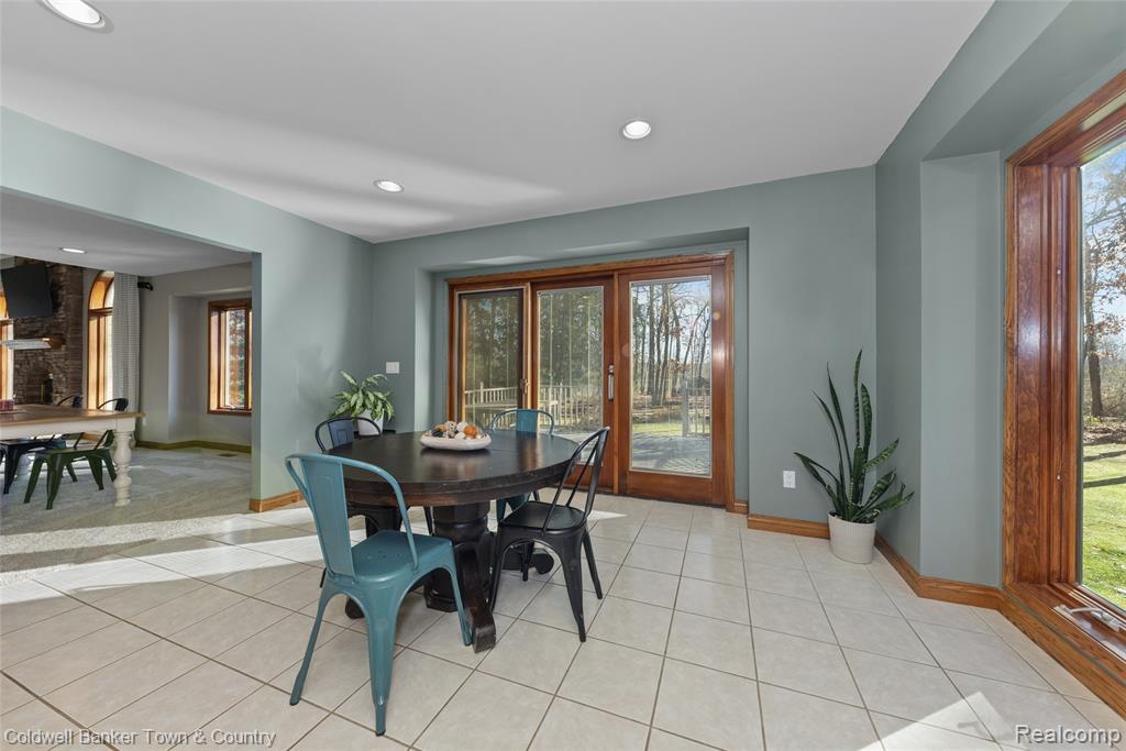 11535 Lancelot Lane, Pinckney, MI 48169 — Photo 33