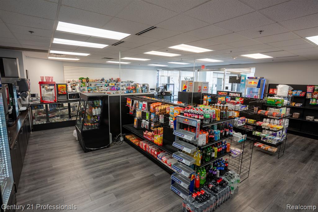 888 W Big Beaver - Troy Eatz Road, 112, Troy, MI 48084 — Photo 19