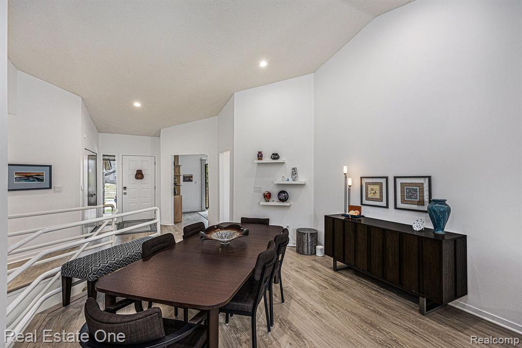 4046 FOXPOINTE Drive, Unit 131, West Bloomfield, MI 48323 — Photo 5
