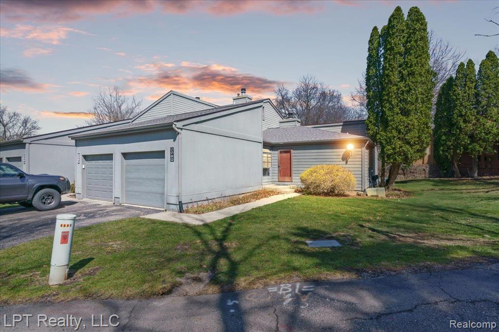 5680 DEVILLE, East Lansing, MI 48823 — front exterior