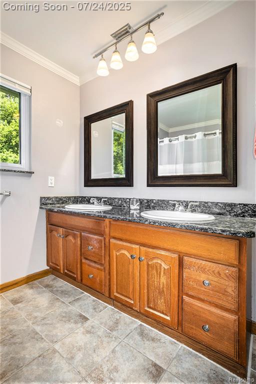 5216 Birchcrest Drive, Swartz Creek, MI 48473 — Photo 9