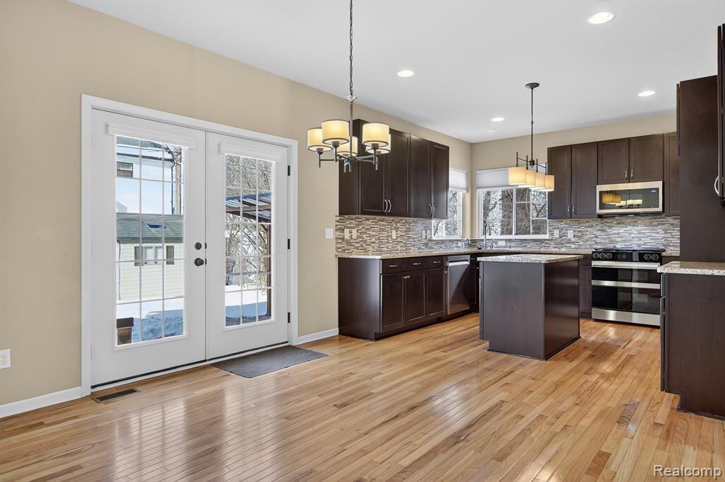 4241 Tonawanda Avenue, Royal Oak, MI 48073 — Photo 22