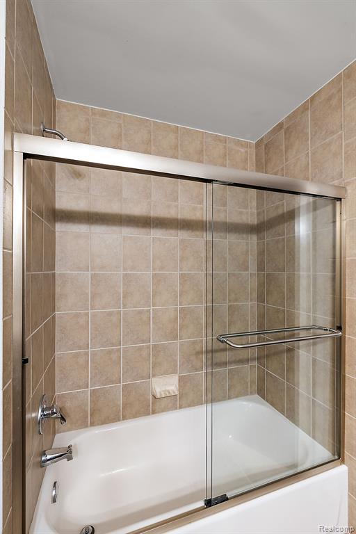 6235 Windemere Lane, Utica, MI 48316 — Photo 37