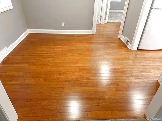 908 MORAN Avenue, Lincoln Park, MI 48146 — Photo 8