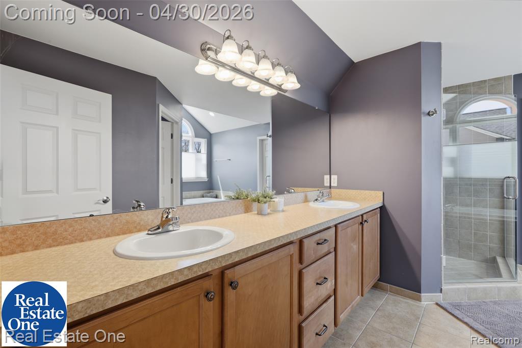 143 Blackberry Drive, White Lake, MI — Photo 28