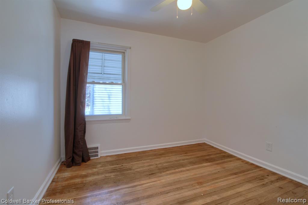 9951 TECUMSEH, Redford, MI 48239 — Photo 16