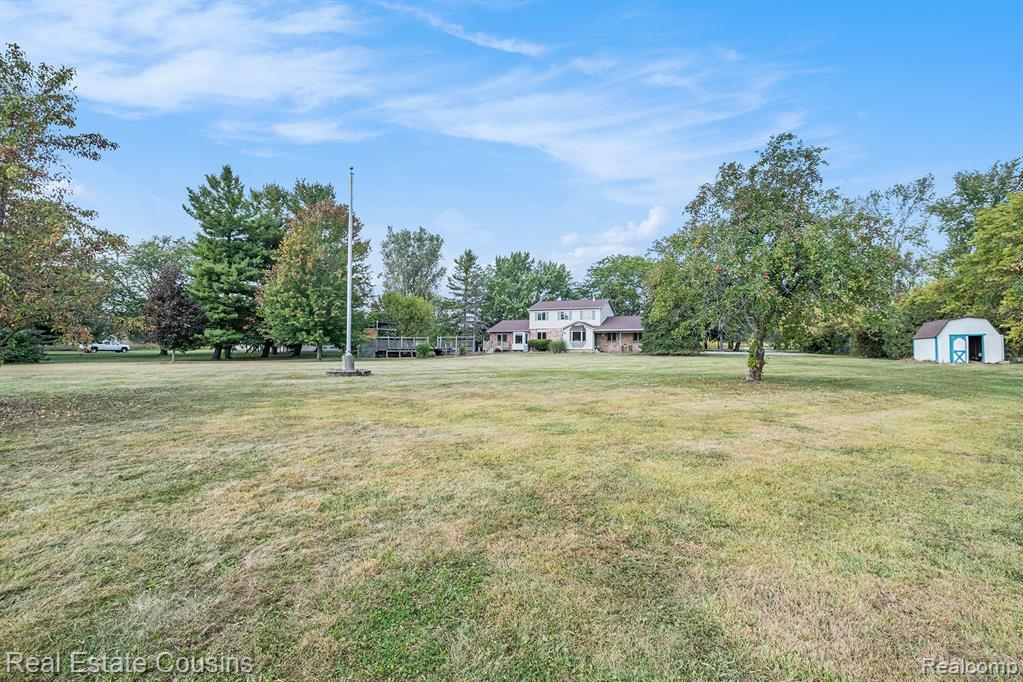 6273 Hill Road, Swartz Creek, MI 48473 — Photo 36