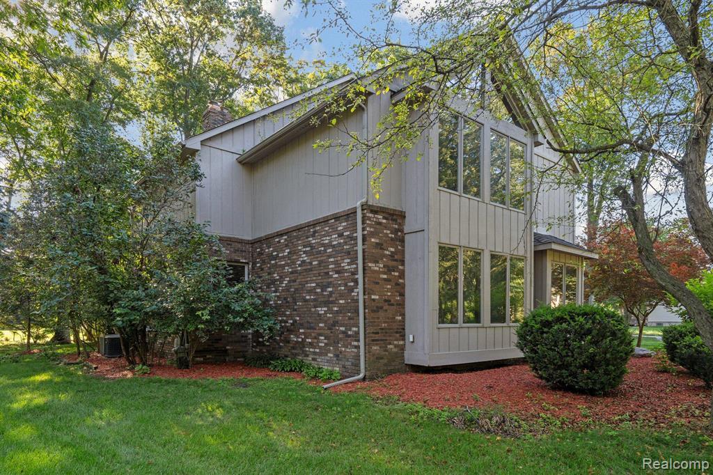 7910 Nankin Mills Street, Westland, MI — Photo 2