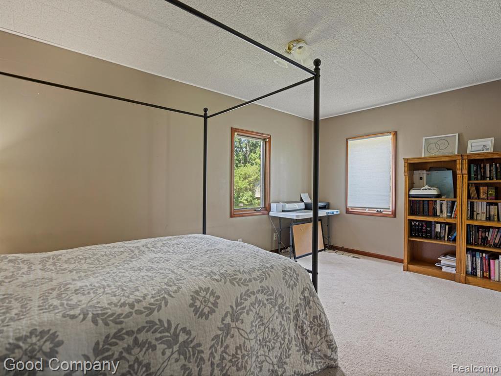 210 SCHRUM Drive, Whitmore Lake, MI 48189 — Photo 16