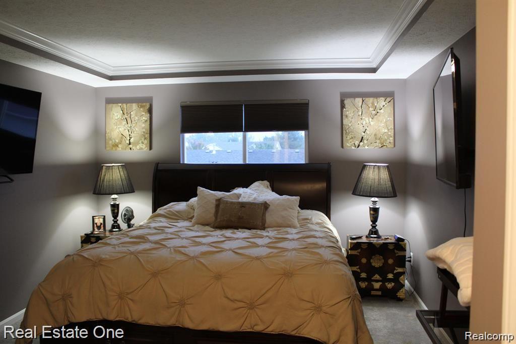 895 SPIREA, Howell, MI 48843 — Photo 16