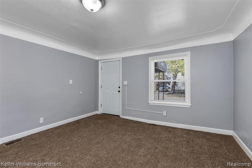 8082 Packard Avenue, Warren, MI 48089 — Photo 5