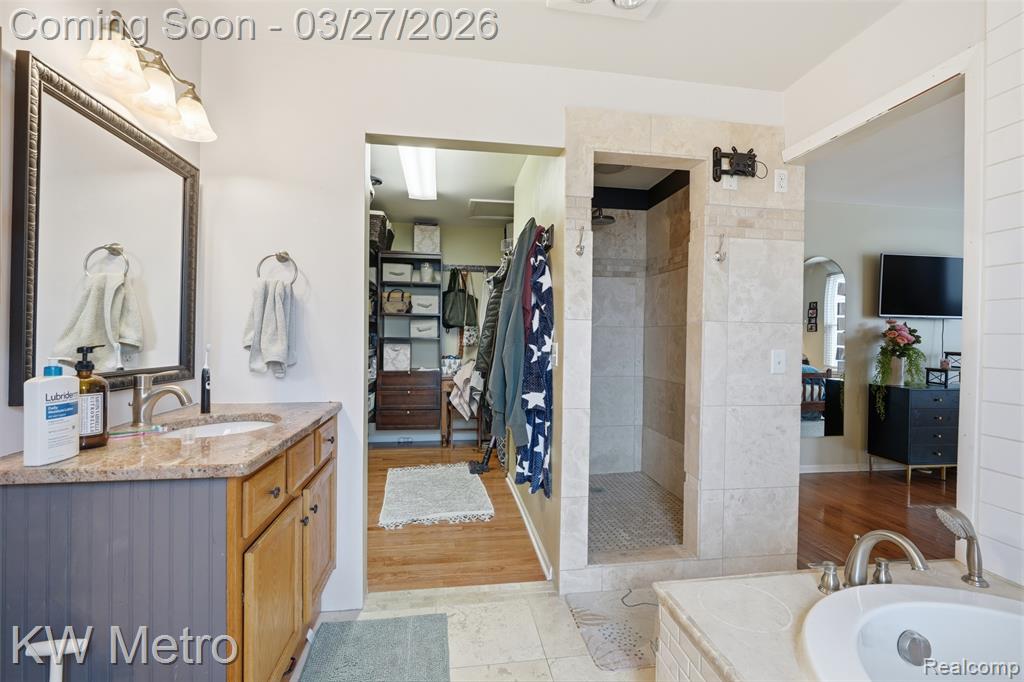 7598 Ring Neck Drive, Waterford, MI 48327 — Photo 18