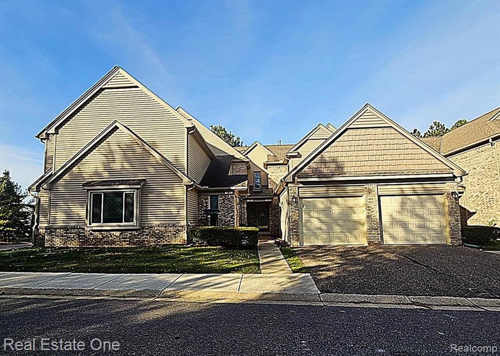 748 S Milford Road, Milford, MI 48381 — front exterior