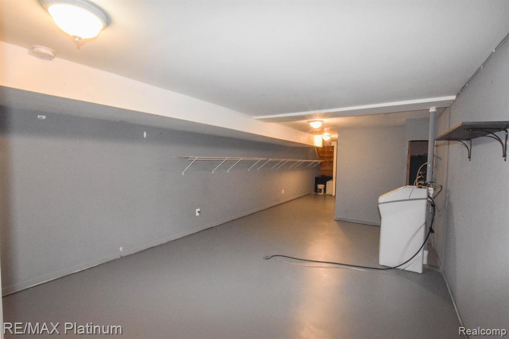 900 RIDGE, Brighton, MI 48116 — Photo 30
