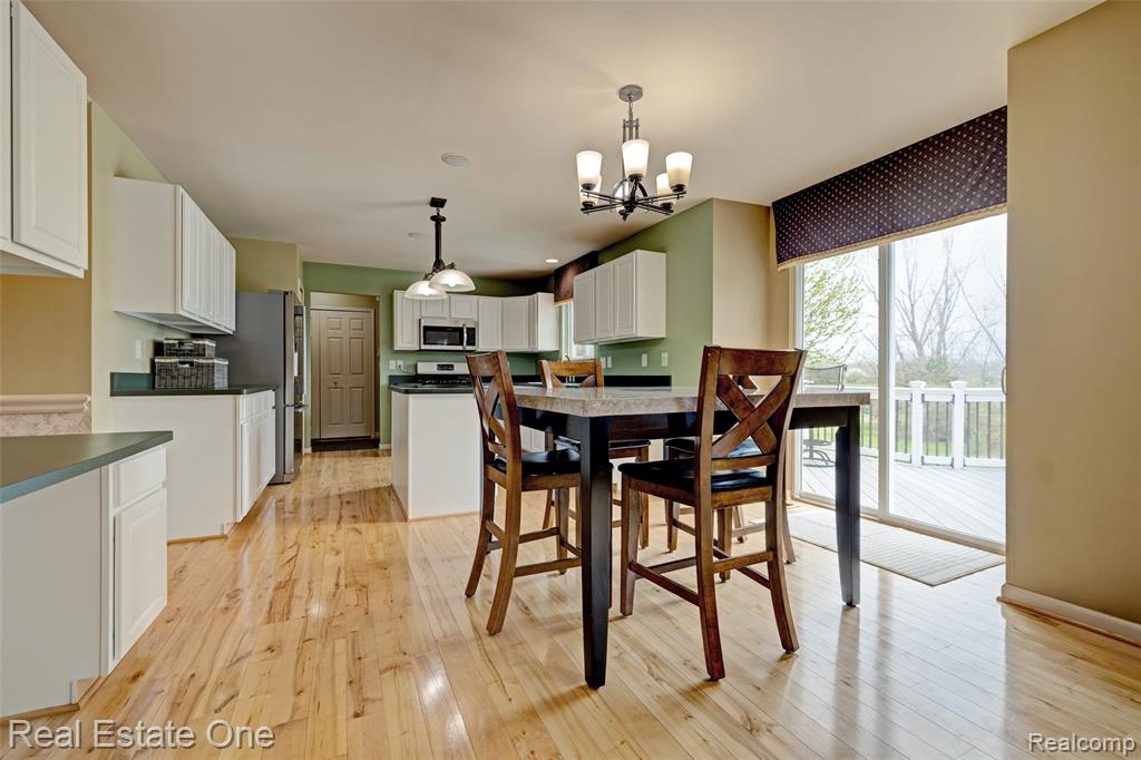 650 Eastlake Trail, Oxford, MI 48371 — Photo 9