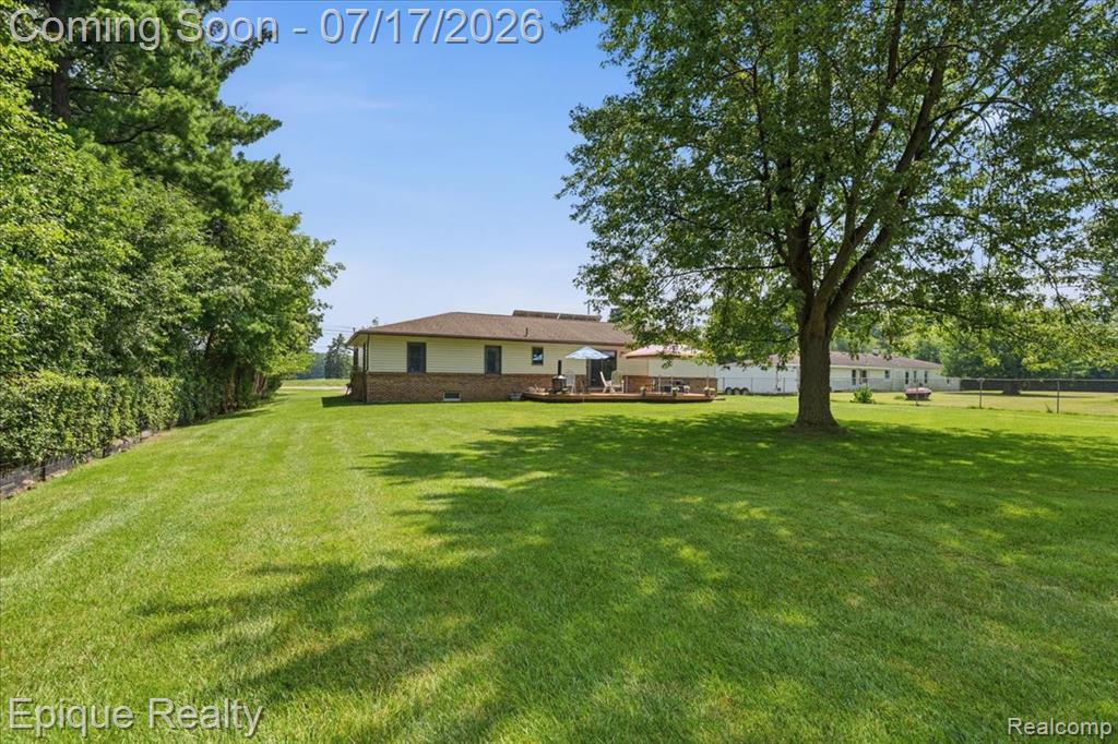 555 E Square Lake Road, Troy, MI 48085 — Photo 40