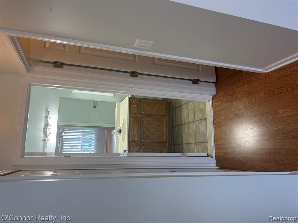 830 Crystal Lane, Marysville, MI 48040 — Photo 11