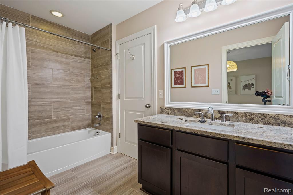 800 N Dorchester Avenue, Royal Oak, MI 48067 — Photo 23