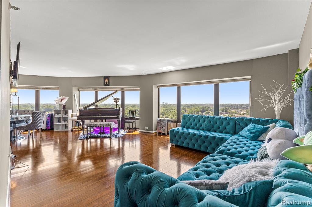 5000 Town Center, 1503, Southfield, MI 48075 — Photo 10