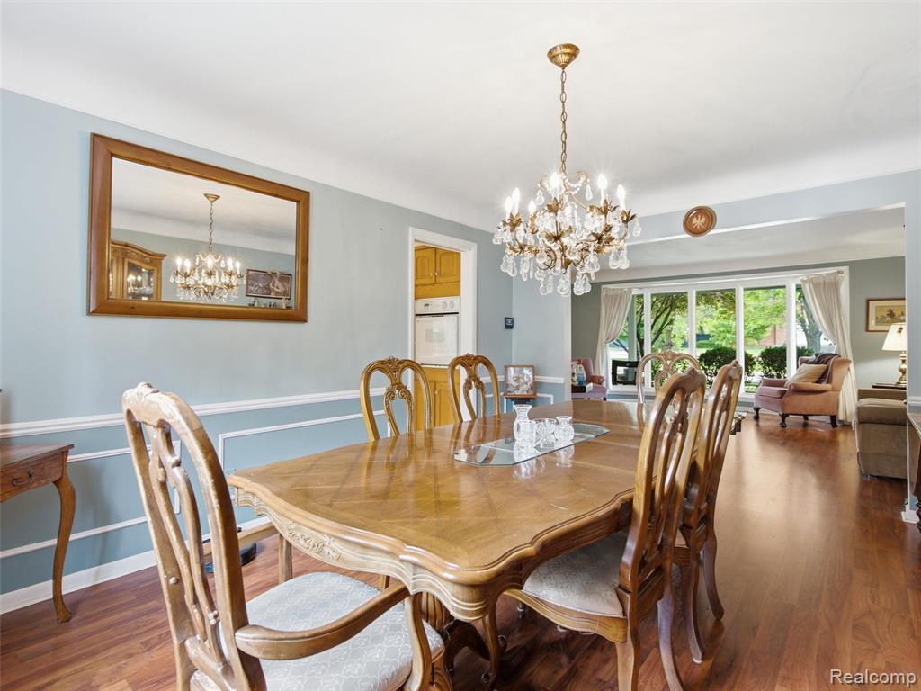 883 Briarcliff Drive, Grosse Pointe, MI 48236 — Photo 7