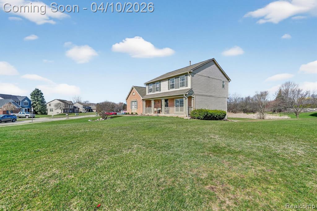 255 Round Tree Drive, Lake Orion, MI — Photo 44