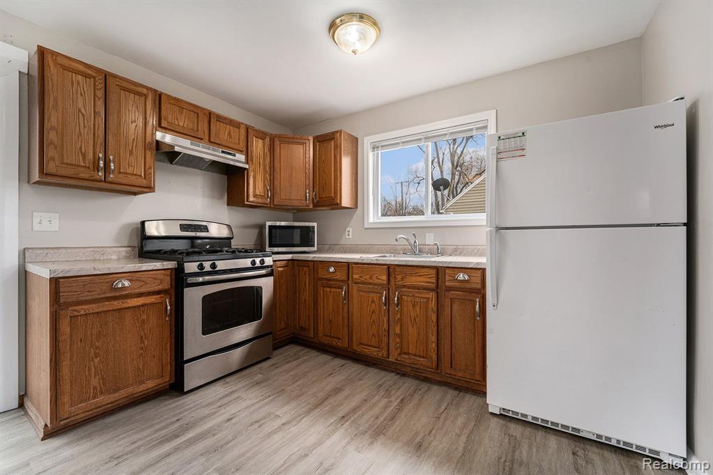 541 WOODLAWN Avenue, Ypsilanti, MI 48198 — Photo 4