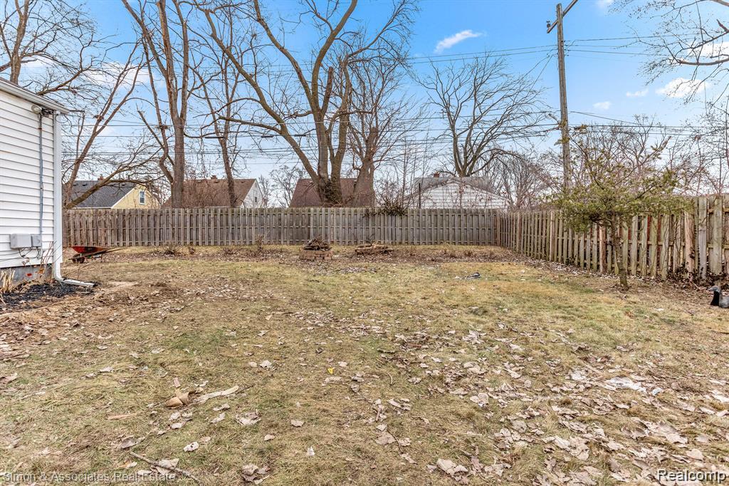 7512 Hazelton, Dearborn Heights, MI 48127 — Photo 14