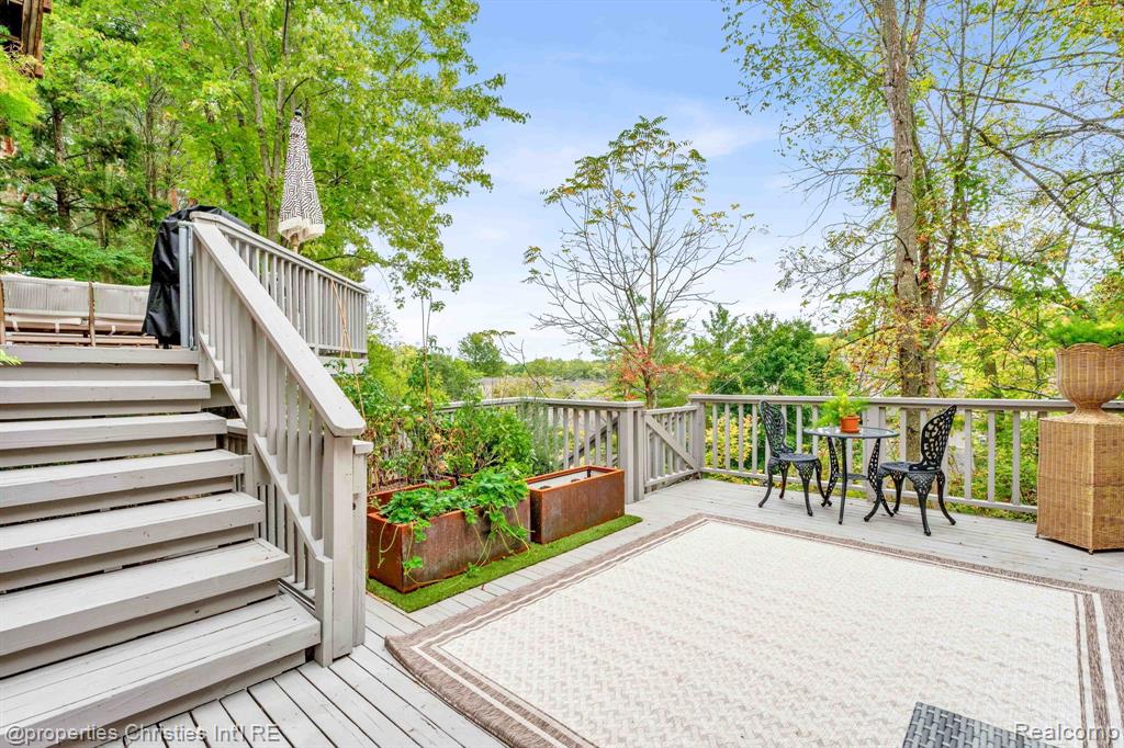 4845 CLIFFSIDE Drive, West Bloomfield, MI 48323 — Photo 50